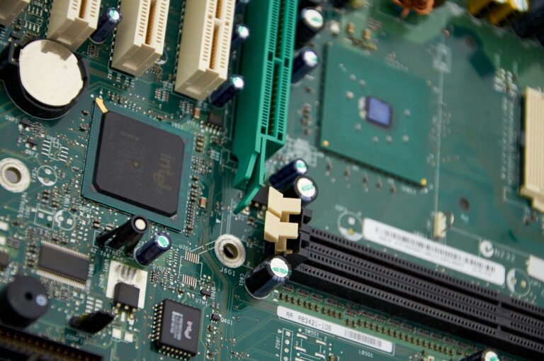 Windows 11 Bug: SATA Drives Recognized as Removable Devices