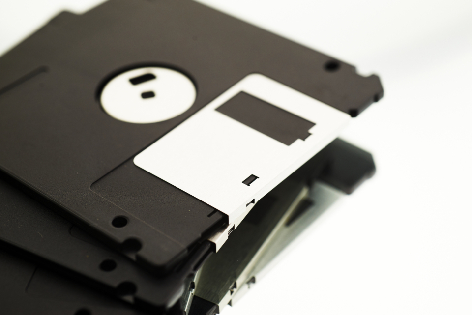What’s the Difference Between Optical, Magnetic, and Solid-State Data Storage?