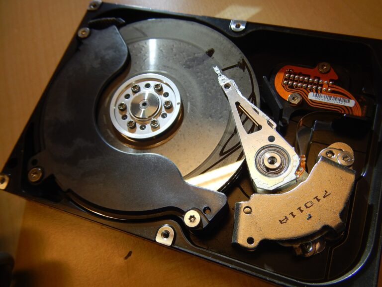 Scratched Hard Drive Platters: Is Data Recovery Possible?