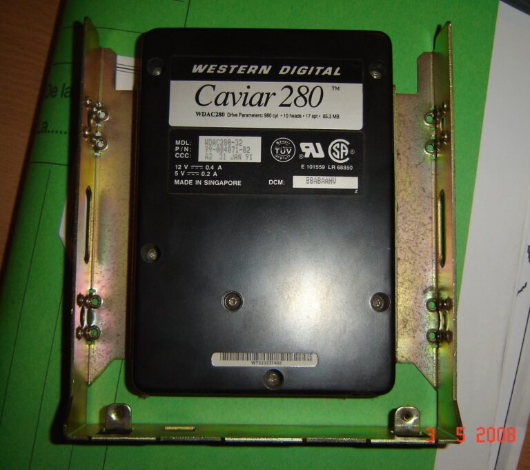 RAID 6 Data Recovery: Challenges and Keys
