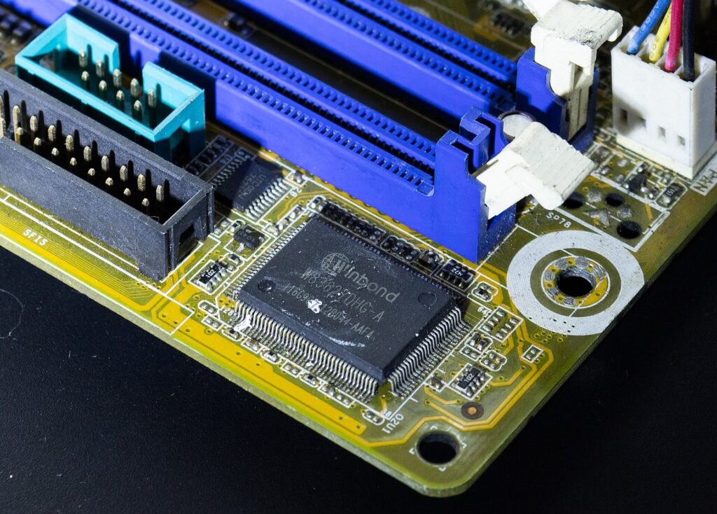 No Bootable Device Found: Troubleshooting and Data Recovery
